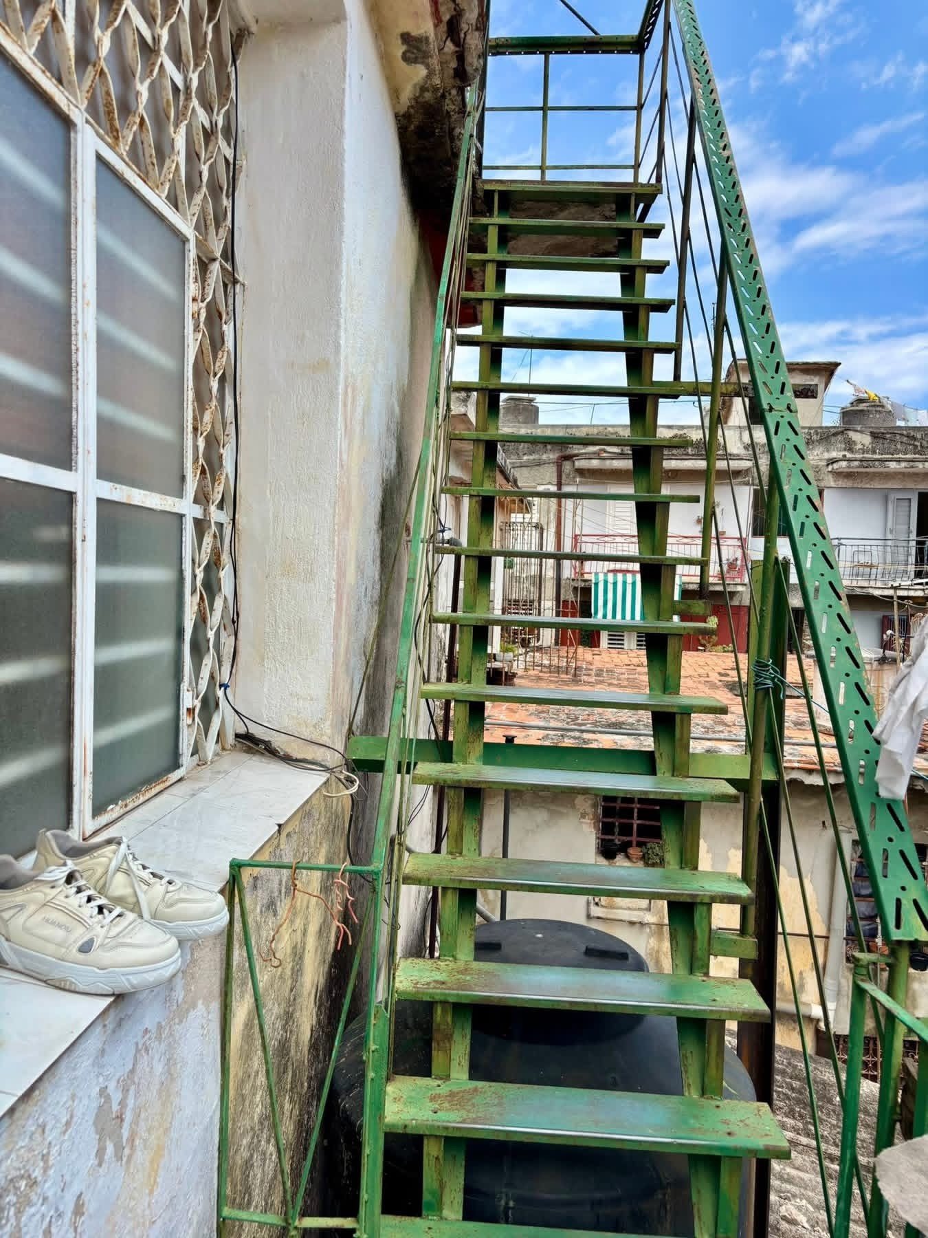 Apartamento en Altos de 3 Dormitorios con Terrazas en Santos Suárez, Diez de Octubre. GG-109